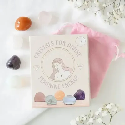 Objets de décoration - Ensemble de 5 cristaux pour l'énergie féminine divine - SOMETHING DIFFERENT WHOLESALE EUROPE BV