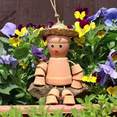 Ornaments - Small Terracotta Pot Man - SOMETHING DIFFERENT WHOLESALE EUROPE BV