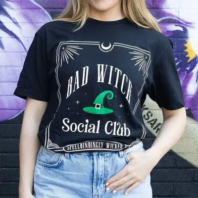 Homewear - T-shirt unisexe Green Bad Witch Social Club, taille L - SOMETHING DIFFERENT WHOLESALE EUROPE BV
