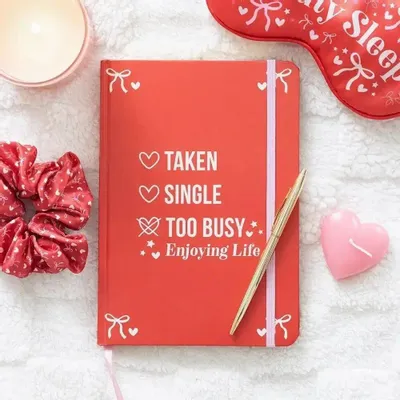 Stationery - Single, Taken, Too Busy Enjoying Life A5 Notebook - SOMETHING DIFFERENT WHOLESALE EUROPE BV