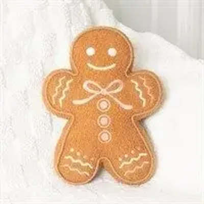 Decorative objects - Sugarplum Bakery Gingerbread Man Boucle Cushion - SOMETHING DIFFERENT WHOLESALE EUROPE BV