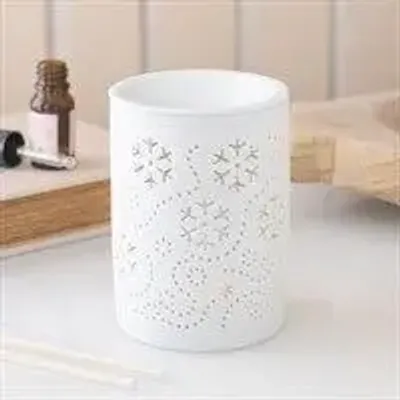 Decorative objects - White Snowflake Cut Out Oil Burner and Wax Warmer - SOMETHING DIFFERENT WHOLESALE EUROPE BV