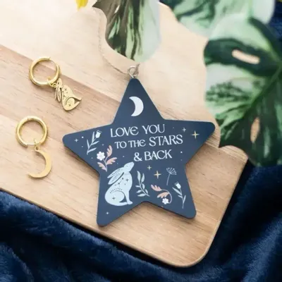 Panneaux séparateurs - Décoration suspendue « Je t'aime jusqu'aux étoiles et retour » (lièvre) - SOMETHING DIFFERENT WHOLESALE EUROPE BV