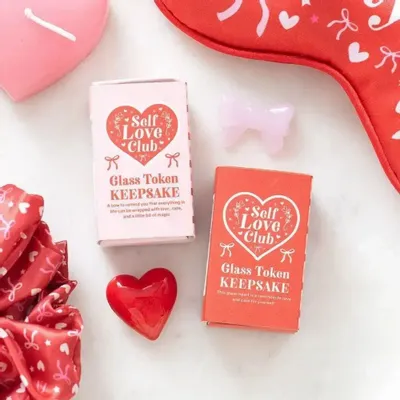 Ornaments - Set of 24 Self Love Club Glass Tokens in Display - SOMETHING DIFFERENT WHOLESALE EUROPE BV