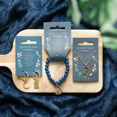 Bijoux - Ensemble de 18 bijoux Midnight Hare exposés - SOMETHING DIFFERENT WHOLESALE EUROPE BV