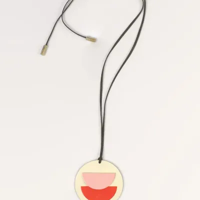 Bijoux - Pendentif en corne et laque tricolore - L INDOCHINEUR X RIVÊT