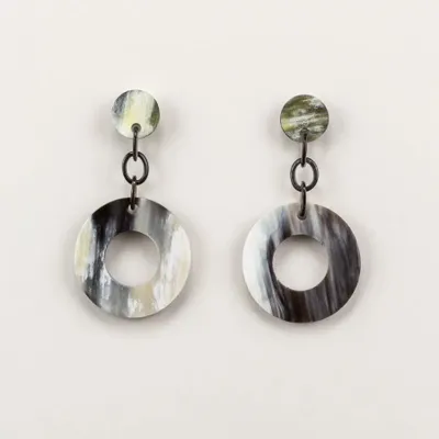 Jewelry - Wide ring earrings in blond horn - Studs - Marbled blond horn - L INDOCHINEUR X RIVÊT