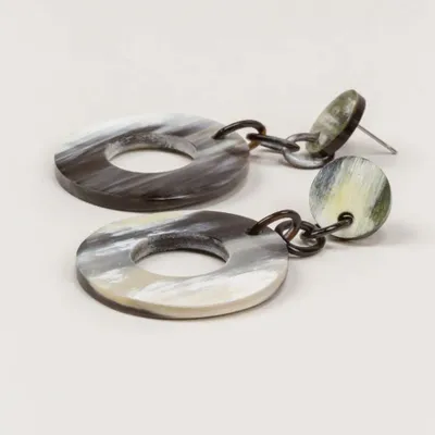 Jewelry - Wide ring earrings in blond horn - Studs - Marbled blond horn - L INDOCHINEUR X RIVÊT