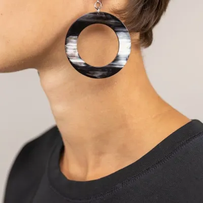 Jewelry - Large flat ring earrings in blond and black horn - Marbled blond horn - L INDOCHINEUR X RIVÊT