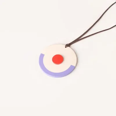Bijoux - Pendentif en corne et laque tricolore - L INDOCHINEUR X RIVÊT