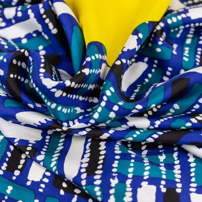 Foulards et écharpes - Carré en twill de soie 90x90, couture roulée main (19 mommes). - L INDOCHINEUR X RIVÊT