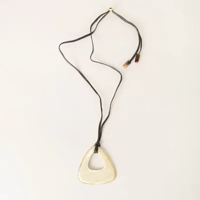 Jewelry - Openwork triangle pendant in blond horn - L INDOCHINEUR X RIVÊT