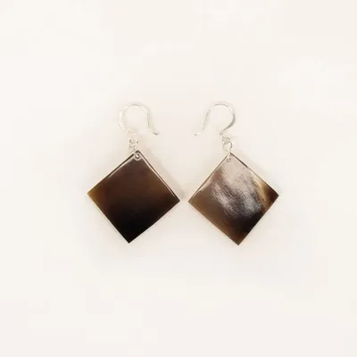Jewelry - Square earrings in marbled black horn - Hooks - Hoof - L INDOCHINEUR X RIVÊT