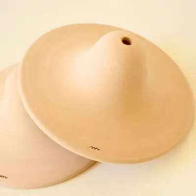 Hanging lights - Gigaro M - Raw ceramic pendant light Ø23 cm – Terracotta - MASAME