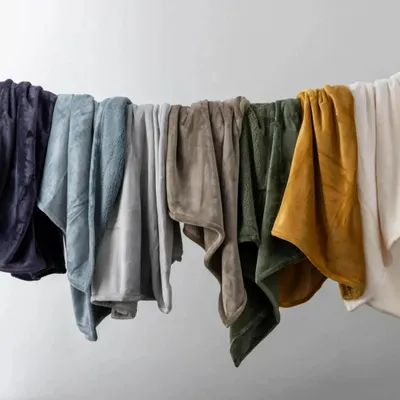 Throw blankets - Michka Throw Blanket Neige 130 X 160 - MAISON VIVARAISE - SDE VIVARAISE WINKLER