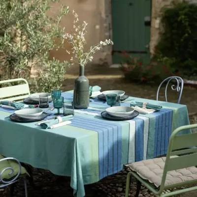 Table cloths - Yuna Recycled Tablecloth Paon 170 X 170 - MAISON VIVARAISE - SDE VIVARAISE WINKLER