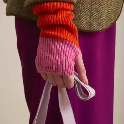 Apparel - Mary Mittens Poppy 26 X 9 - LA CERISE SUR LE GATEAU