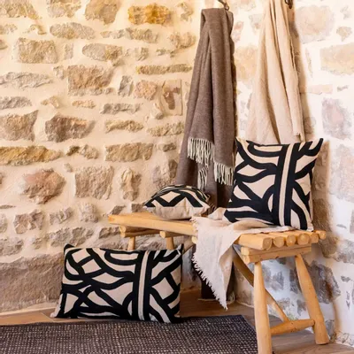 Coussins - Coussin brodé Ezia Ombre 30 x 50 - MAISON VIVARAISE - SDE VIVARAISE WINKLER