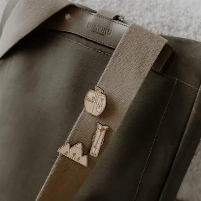Broche en bois - Télécabine - LES PETITES HIRONDELLES