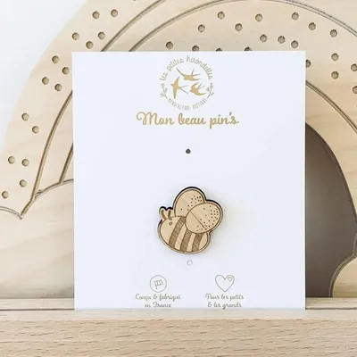 Pin's en bois - Abeille - LES PETITES HIRONDELLES