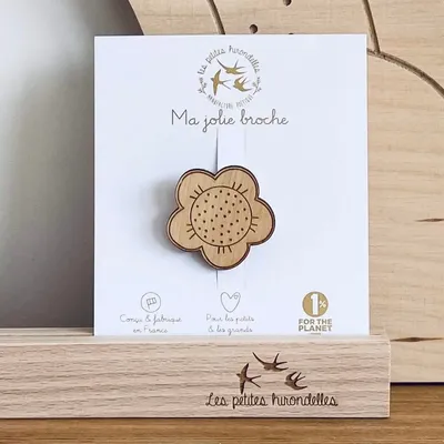 Broche en bois - Fleur - LES PETITES HIRONDELLES