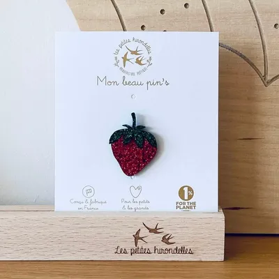 Pin's feutrine pailletée - Fraise - LES PETITES HIRONDELLES
