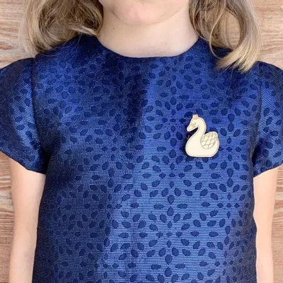 Broche en bois - Cygne - LES PETITES HIRONDELLES