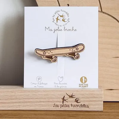 Broche en bois - Skate - LES PETITES HIRONDELLES