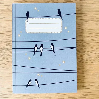 Papeterie bureau - Carnet en papier A5 - Pages blanches - Les hirondelles sur le fil - Ciel bleu - LES PETITES HIRONDELLES