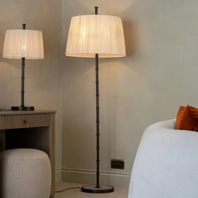 Lampadaires - Conti Lampe de pied en bronze foncé - RV  ASTLEY LTD