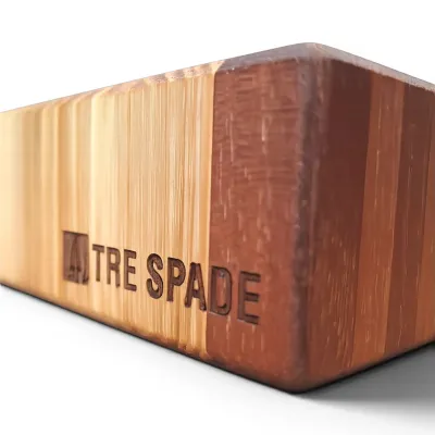 Plats et saladiers - MAESTRO   -   Planche à découper  en  robinier  clair et foncé - TRE SPADE