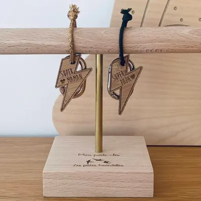 Cadeaux - Porte-clés en bois - Super Maman - LES PETITES HIRONDELLES