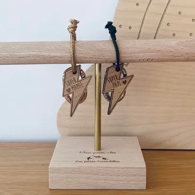 Cadeaux - Porte-clés en bois - Super Mamie - LES PETITES HIRONDELLES