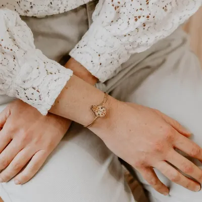 Bracelets - bracelet-en-bois-coccinelle - LES PETITES HIRONDELLES