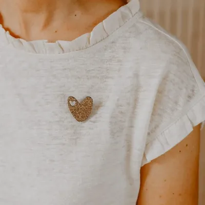 Broches - broche-feutrine-pailletee-coeur - LES PETITES HIRONDELLES