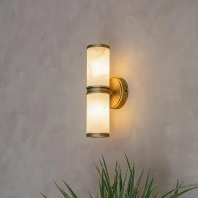 Appliques - Eloise Lampe murale IP44 montée-bas - RV  ASTLEY LTD