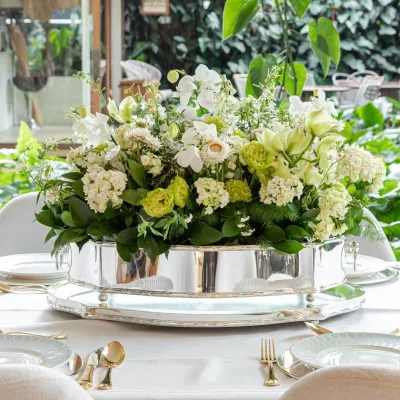 Trays - CLASSIC CENTERPIECE LARGE WITH CROISE BORDER AND MIRROR PRÉSENTOIR - ST. JAMES