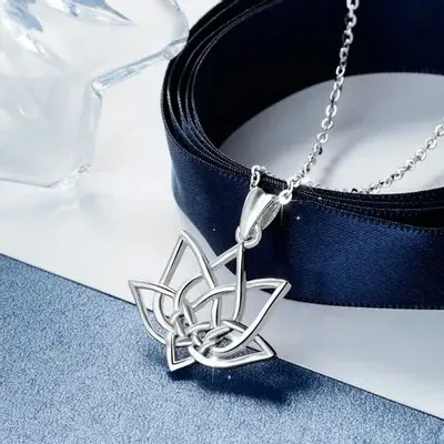 Jewelry - Lotus Flower Pendant - MANDALASHOP