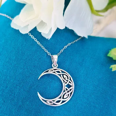 Jewelry - Silver moon pendant - MANDALASHOP