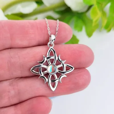 Jewelry - Witch's Knot pendant - MANDALASHOP