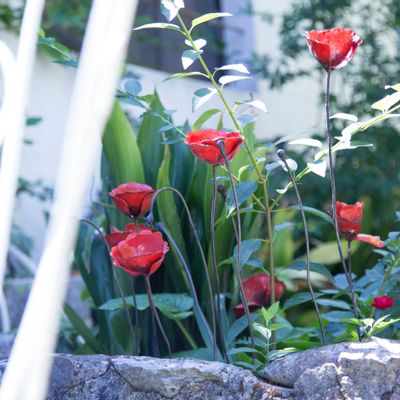 Outdoor decorative accessories - Red Poppy and Button - ARROSOIR & PERSIL