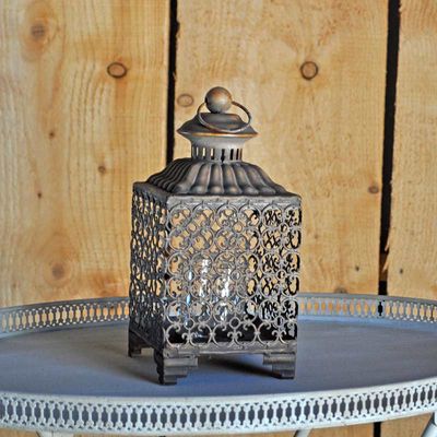 Cadeaux - Lantern A - LA GRANDE PRAIRIE