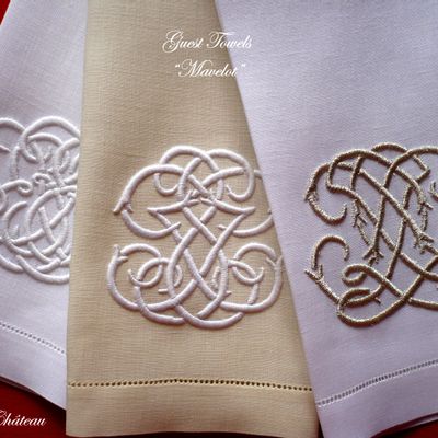 Linge de lit - SERVIETTES D'INVITE. - LINHO DO CASTELO - LIN DE CHATEAU