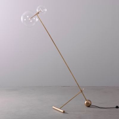 Lampadaires - LAMPADAIRE ZOSIA EN LAITON - SCHWUNG HOME