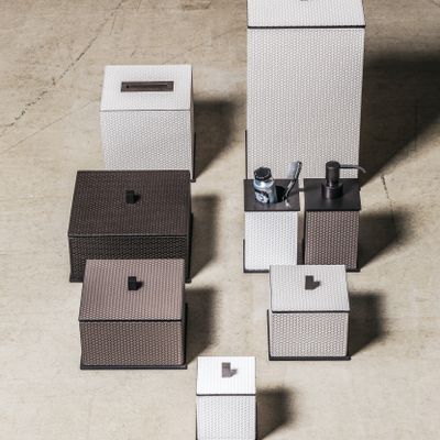 Leather goods - LEATHER BATHROOM & TRAVEL - GIOBAGNARA