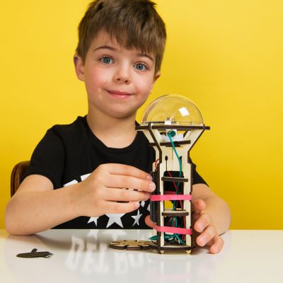 Loisirs créatifs pour enfant - Construis une lampe torche - KOAKOA