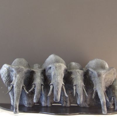Sculptures, statuettes et miniatures - troupeau d'éléphant - CHARTIER SEBASTIEN