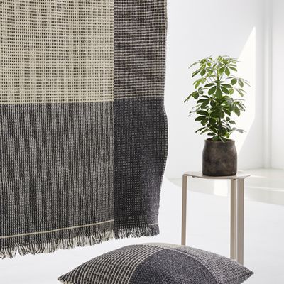Decorative objects - Throw blanket Time - TEIXIDORS