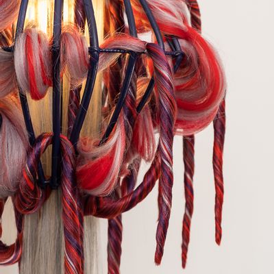 Objets design - Suspension/sculpture ENIGMATIC PURPLE. - MICKI CHOMICKI HAIR BRUT