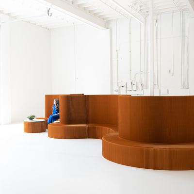 Office furniture and storage - benchwall  - MOLO